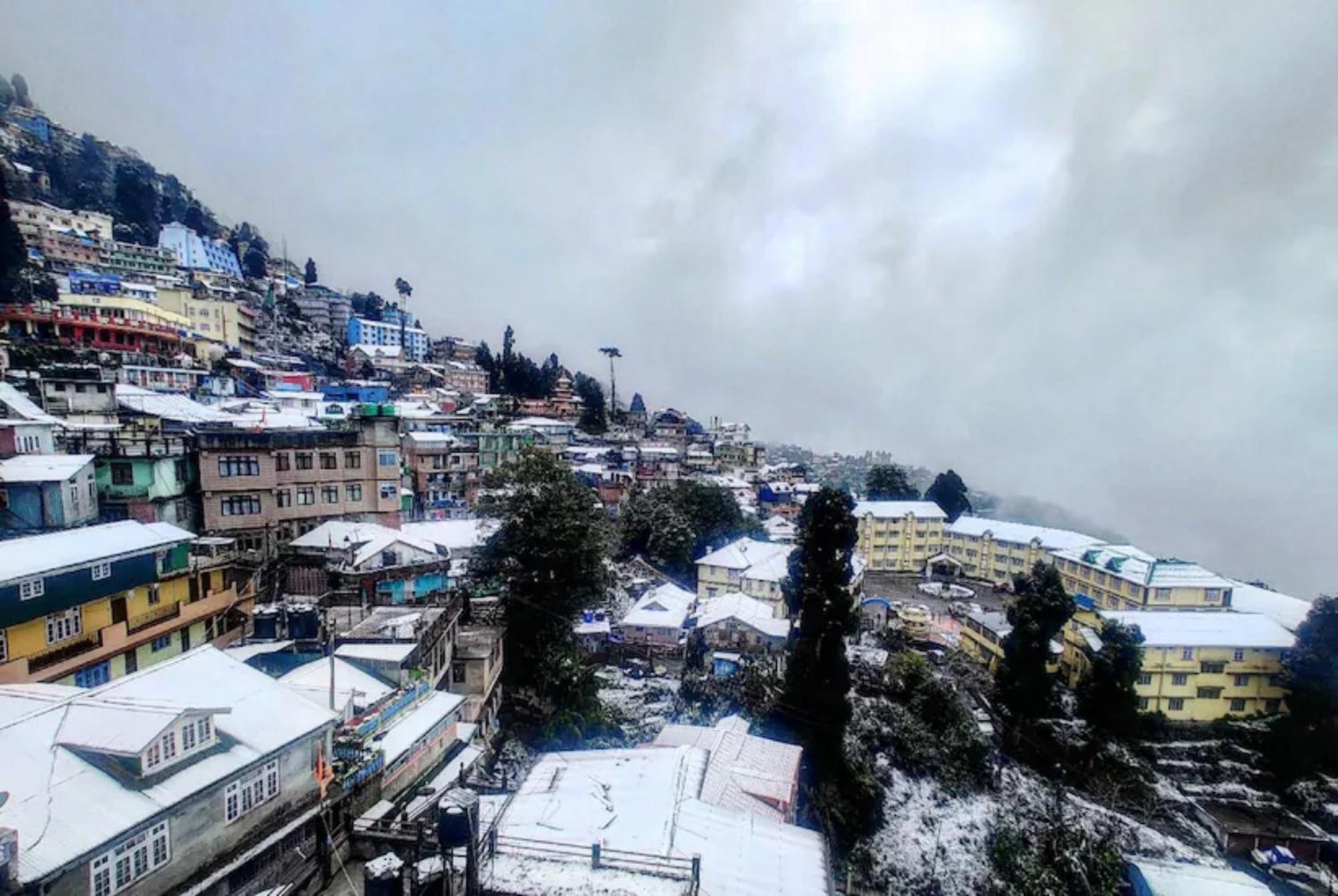 Hotel Pitstop Darjeeling - Excellent Service Recommended & Couple Friendly Buitenkant foto