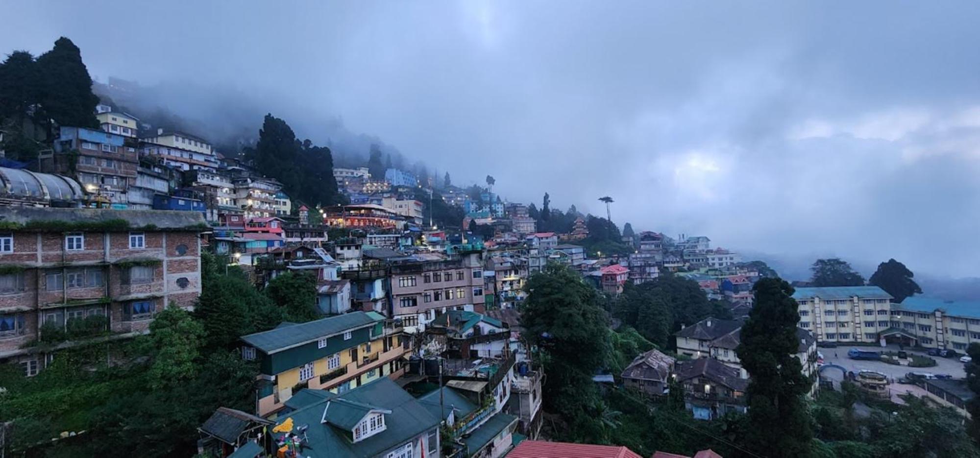 Hotel Pitstop Darjeeling - Excellent Service Recommended & Couple Friendly Buitenkant foto